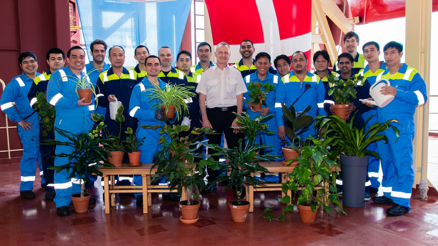 Plants, herbs and flowers: Welcome aboard floating gardens