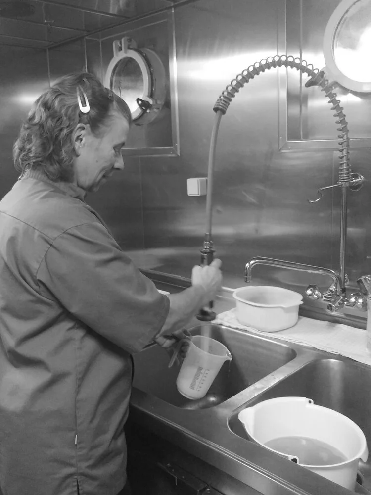 Nudging can change the crew's food habits